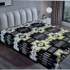 New King size flannel soft blanket thick cozy Aztec print Black Yellow